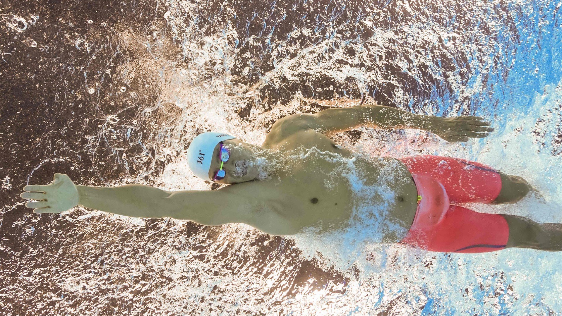 普拉提成为都市女性健身新宠，市场潜力巨大，普拉提女生